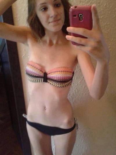 Chat with Abbigail (25) in Illinois | Casual Dating Profile