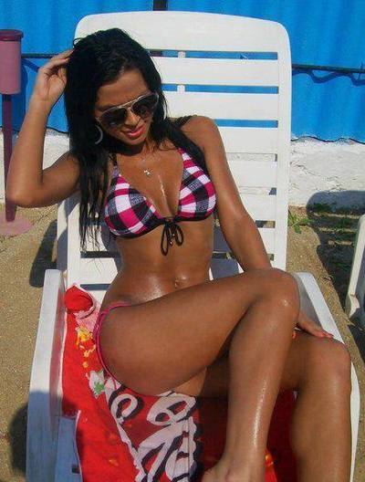 Local Connecticut Profile: Aliya (24) | Older Men Welcome