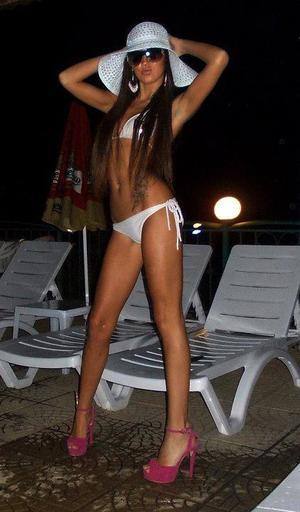 Camila (19) from Texas | Discreet Casual Encounters