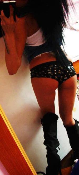 Meet Lena (25) from Illinois | Same-Night Dating