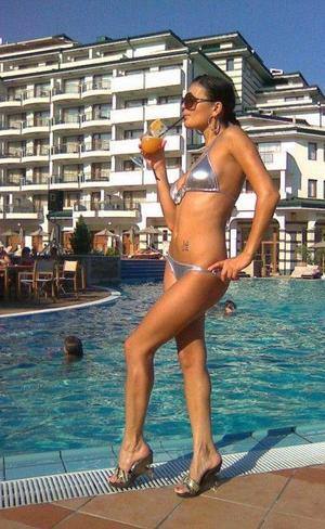 Chat with Brianna (20) | New York Hookups Available Now