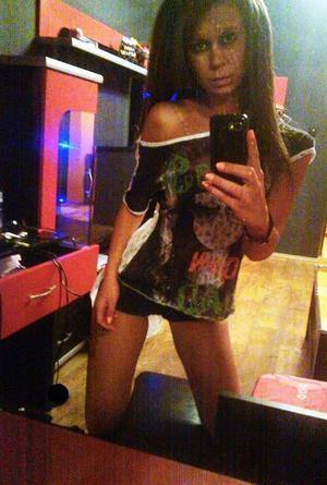 Meet Janessa (26) from Pennsylvania | Same-Night Dating