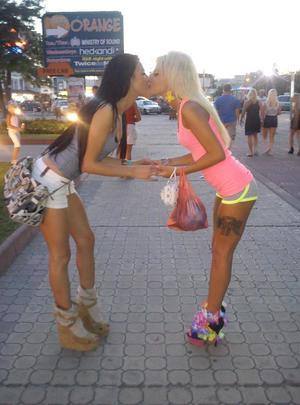 Chat with Fernanda (30) | Alberta Hookups Available Now