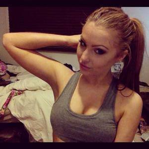 Meet Elizabeth (18) from Florida | Same-Night Dating