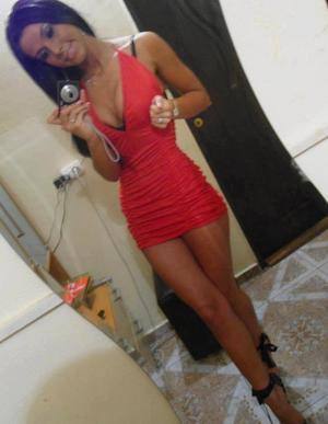 Meet Cecilia (20) from Illinois | Same-Night Dating