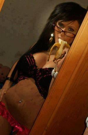 Chat with Lorena (20) | Texas Hookups Available Now