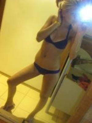 Sherry (28) in Alberta | Hookup Tonight