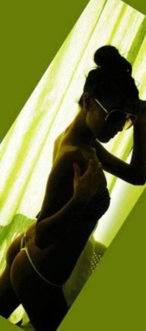 Kara (25) in New York | Hookup Tonight