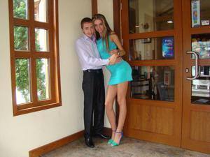 Meet Phoebe (29) from Illinois | Same-Night Dating