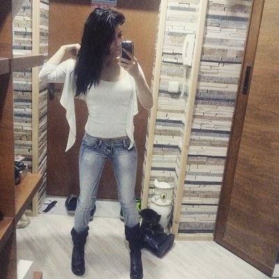 Chat with Kiera (23) | Kentucky Hookups Available Now