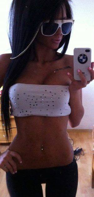 Chat with Yoselin (27) | Florida Hookups Available Now