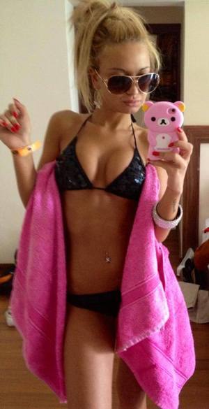 Chat with Danica (19) | Florida Hookups Available Now