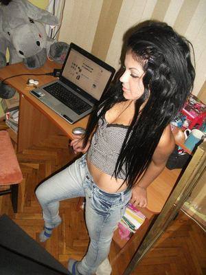 Meet Alyvia (28) from Pennsylvania | Same-Night Dating