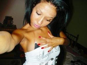 Meet Rhiannon (23) from North Carolina | Same-Night Dating