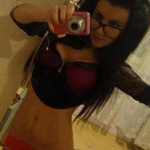Chat with Larissa (20) | Texas Hookups Available Now