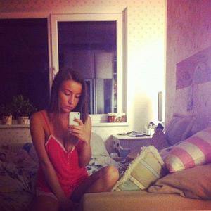 Chat with Kyla (18) | Quebec Hookups Available Now