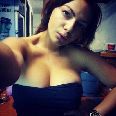 Chat with Betsy (22) | Ohio Hookups Available Now