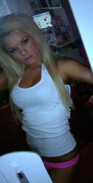 Stephany (24) in Colorado | Hookup Tonight