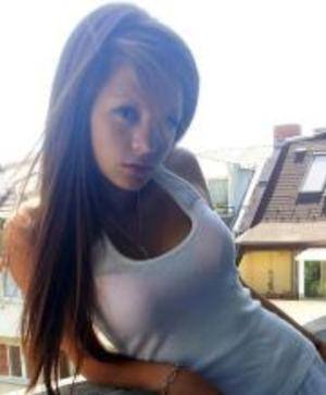 Chat with Jacqueline (23) | Pennsylvania Hookups Available Now