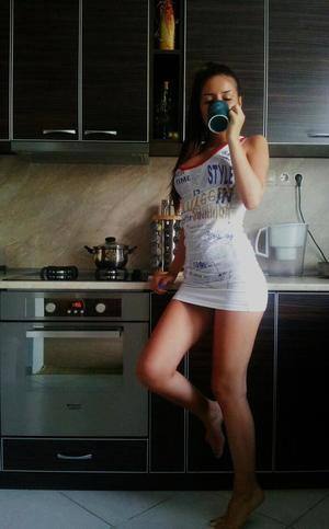 Meet Makenna (28) from Texas | Same-Night Dating