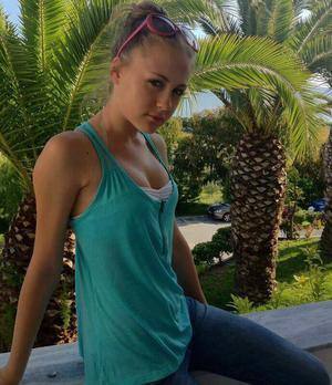Meet Olive (26) from New York | Same-Night Dating