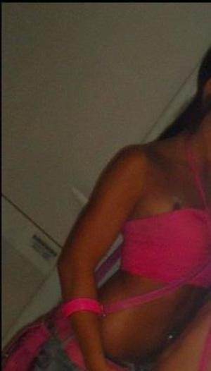 Kelsey (22) in Honolulu, HI, adult profile photo