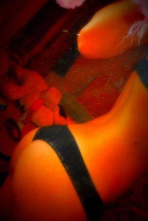 Chat with Britany (24) | Illinois Hookups Available Now