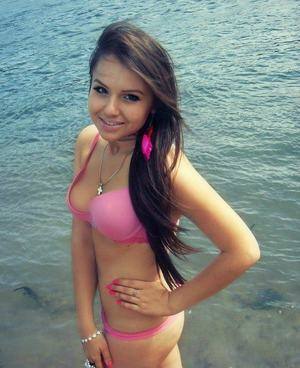 Chat with Blanca (28) | Pennsylvania Hookups Available Now
