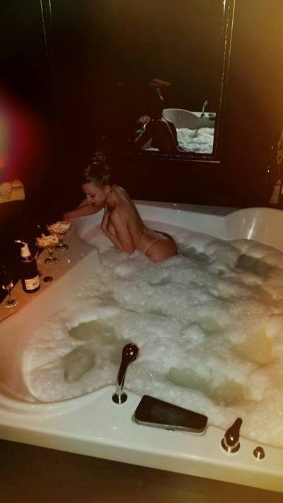 Lynn, 19, Pennsylvania | Tonight Casual Encounters