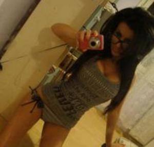 Chat with Alecia (24) | New York Hookups Available Now