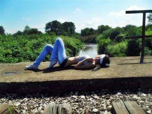 Chat with Lindsay (26) | Alberta Hookups Available Now