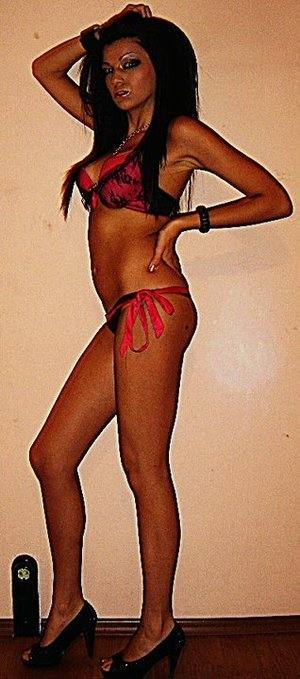 Meet Hannah (19) from Texas | Same-Night Dating