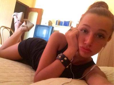 Chat with Ali (22) | California Hookups Available Now