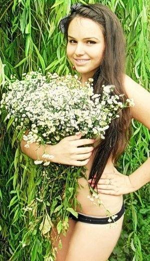 Meet Kiara (20) from Florida | Same-Night Dating