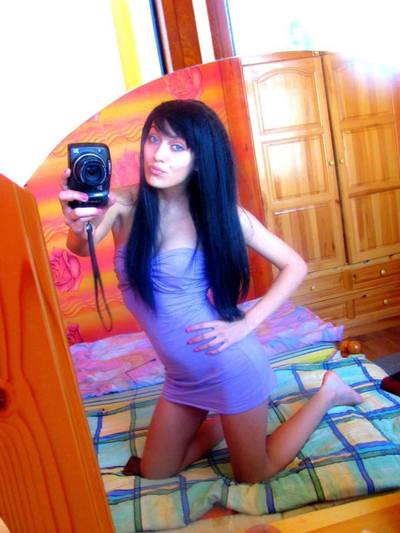 Dominica from Santa Maria, California is looking for adult webcam chat