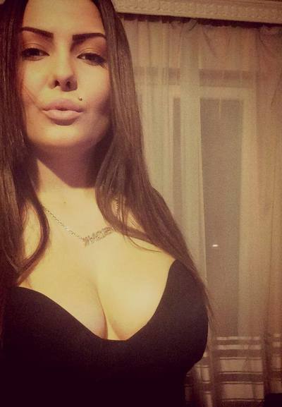 Madalene from Nevada is looking for adult webcam chat
