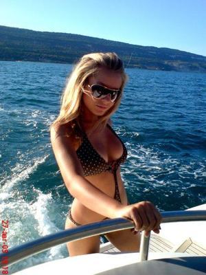 Lanette from Stafford, Virginia is looking for adult webcam chat