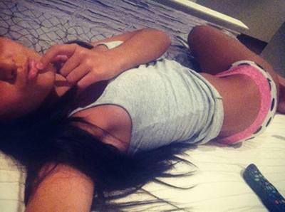 Vada from Farwell, Texas is looking for adult webcam chat