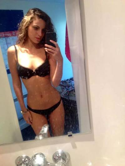 Janella from Sanibel, Florida is looking for adult webcam chat