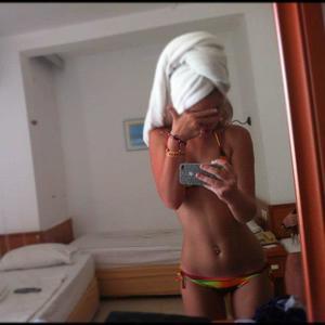 Ozell from Madill, Oklahoma is looking for adult webcam chat