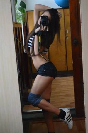 Celesta from South Dakota is looking for adult webcam chat