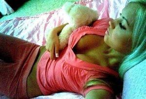 Shenna from Olinda, Hawaii is looking for adult webcam chat