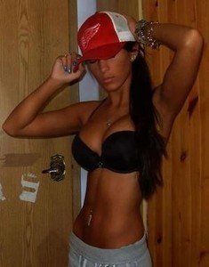 Casual Flirt Maryam (24)‚ Iowa Girl Into Older Guys